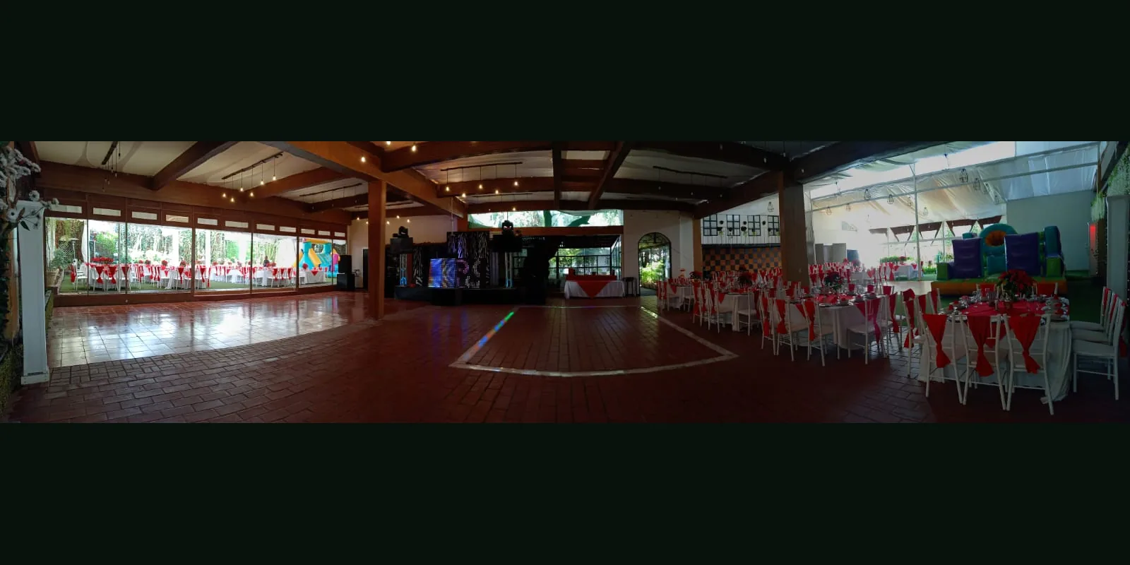 Panorámica de las áreas unidas en un gran evento